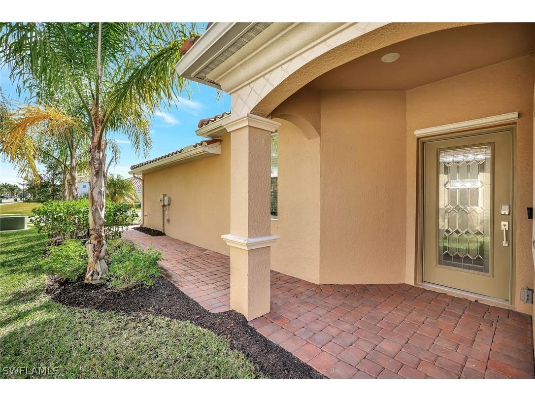 2567 Vine Avenue Naples FL 34120 226006253 image23
