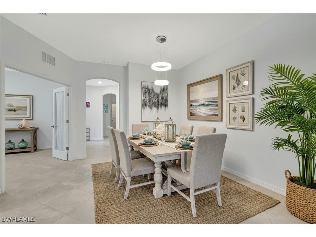 2567 Vine Avenue Naples FL 34120 226006253 image5
