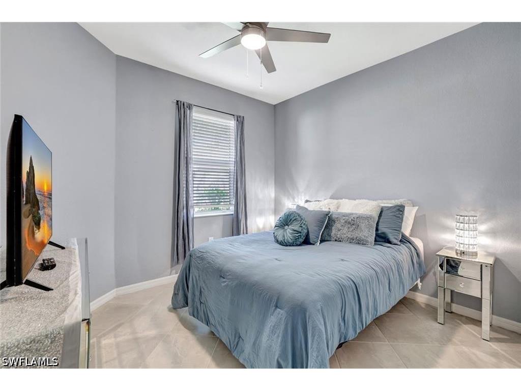 2567 Vine Avenue Naples FL 34120 226020411 image14