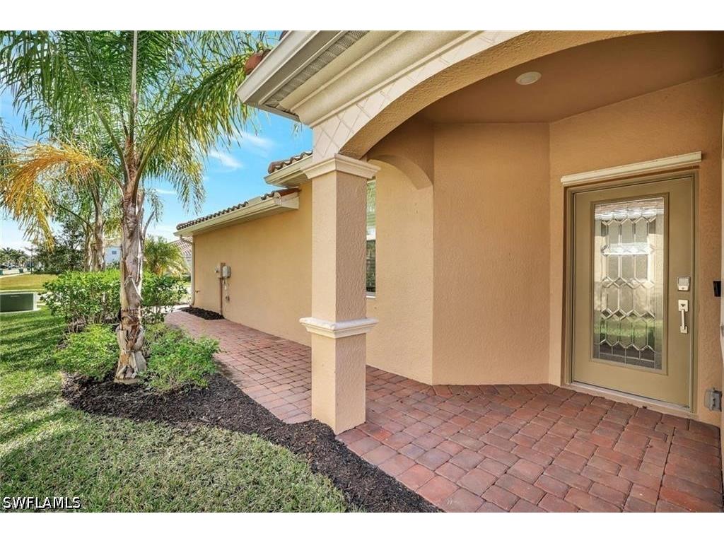 2567 Vine Avenue Naples FL 34120 226020411 image21