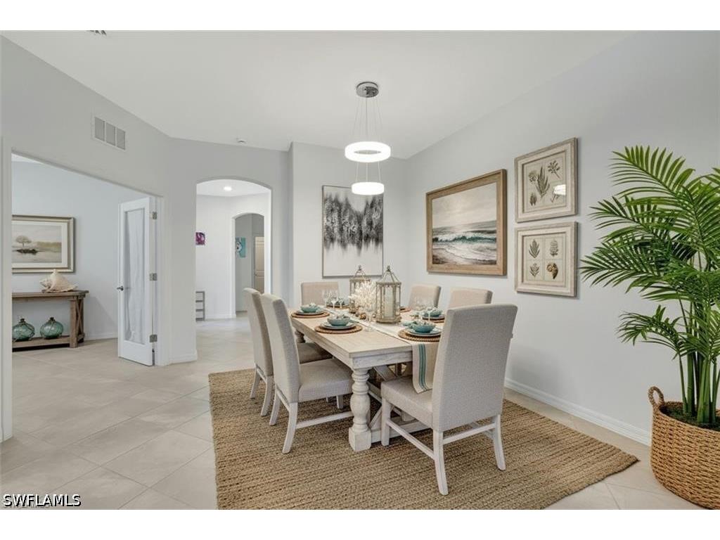 2567 Vine Avenue Naples FL 34120 226020411 image5
