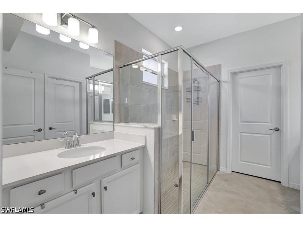 2567 Vine Avenue Naples FL 34120 226020411 image9