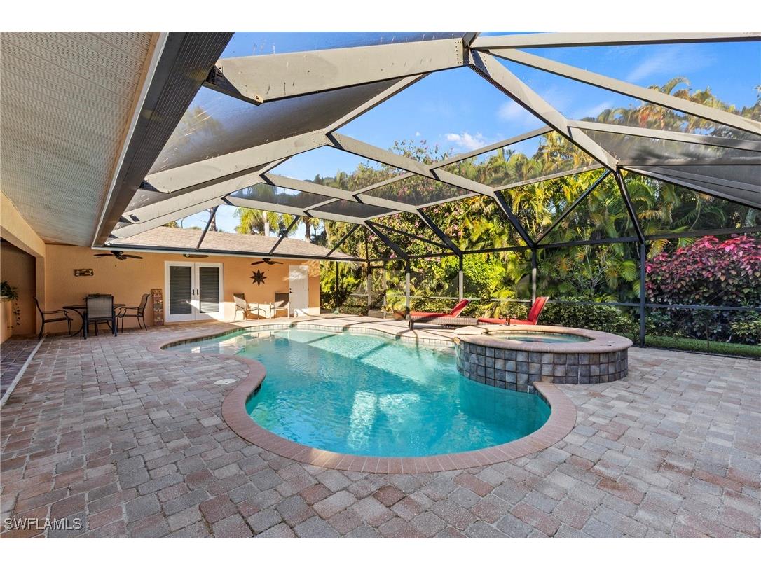 2569 Outrigger Lane Naples FL 34104 225080702 image3