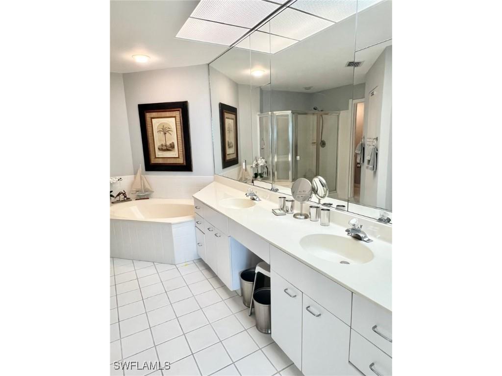 257 Barefoot Beach Boulevard #302 Bonita Springs FL 34134 225078452 image12