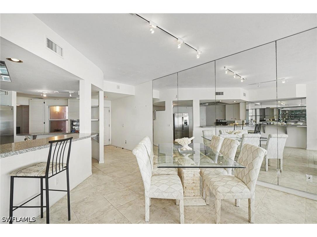 257 Barefoot Beach Blvd #602 Bonita Springs FL 34134 224025626 image11
