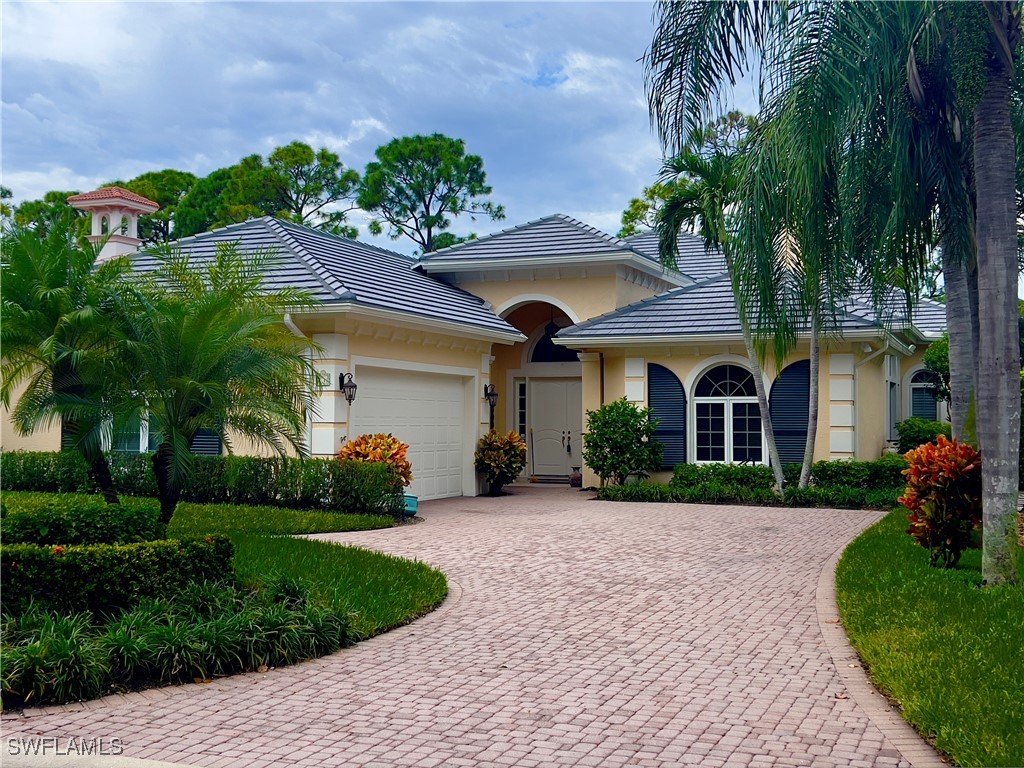 257 Charleston Court Naples FL 34110 224033951 image1