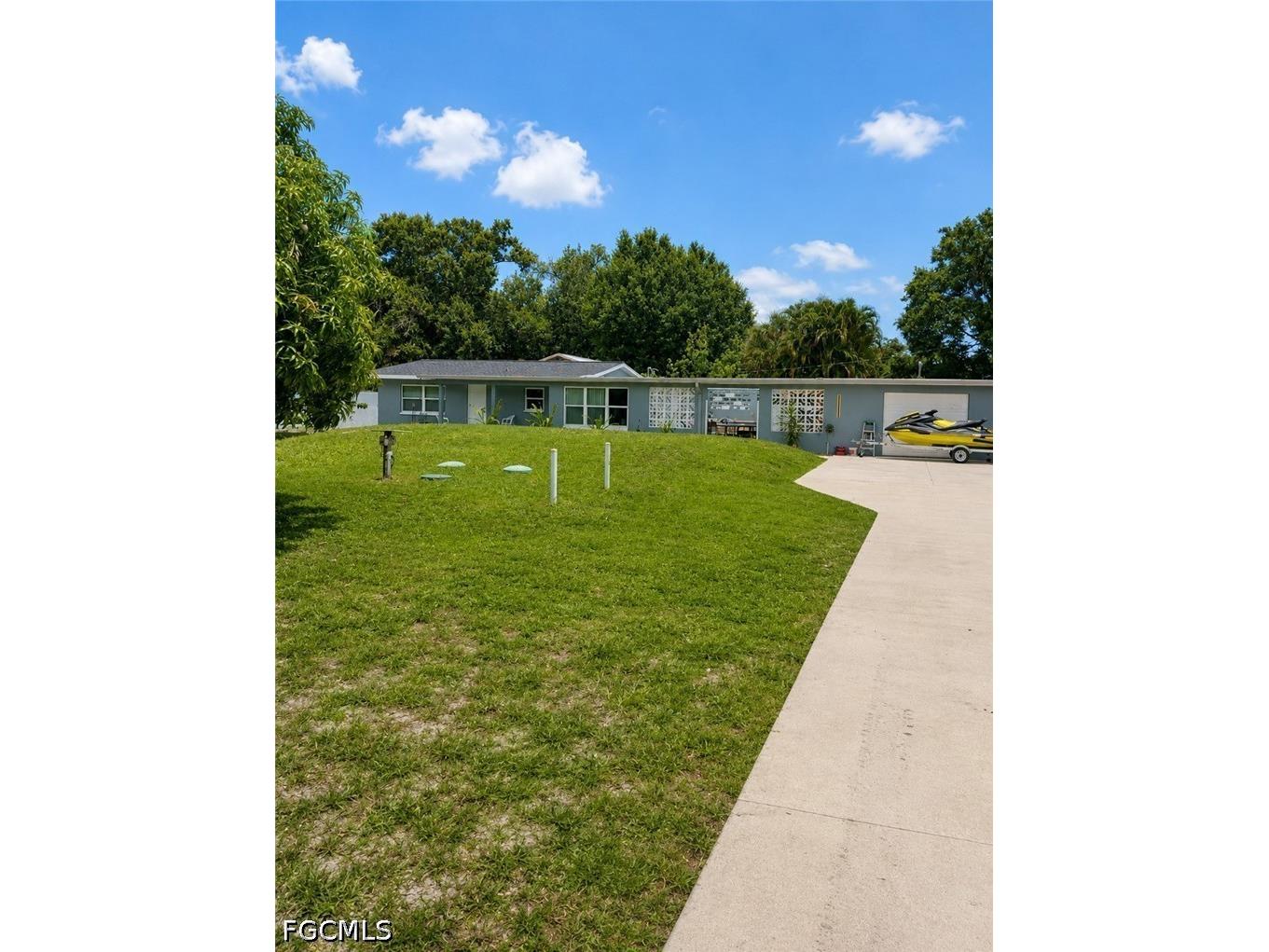 257 Evergreen Road North Fort Myers FL 33903 2026024302 image1