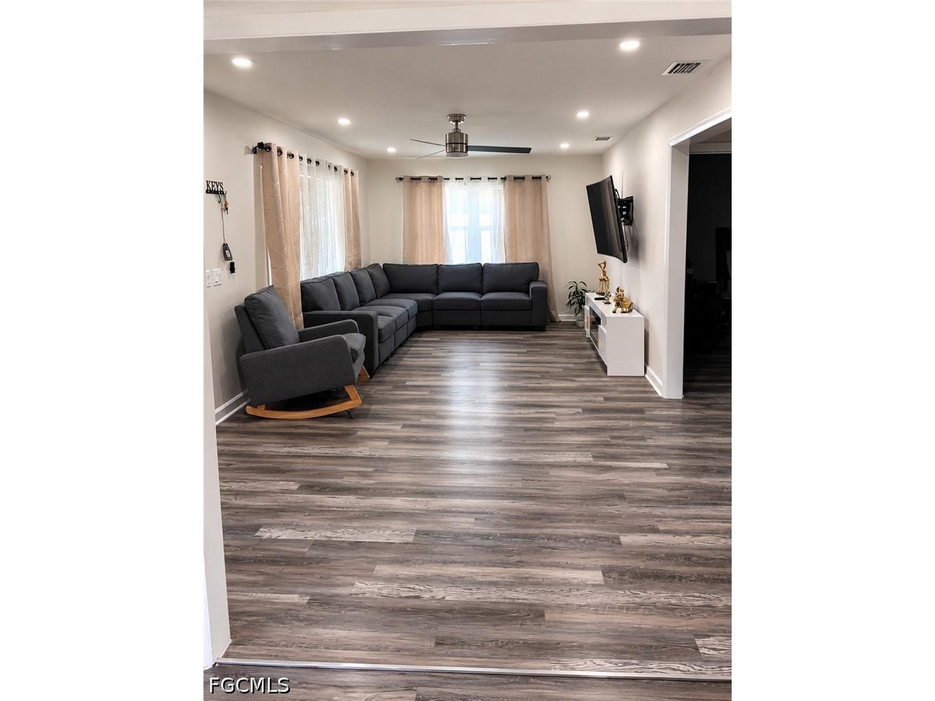 257 Evergreen Road North Fort Myers FL 33903 2026024302 image5