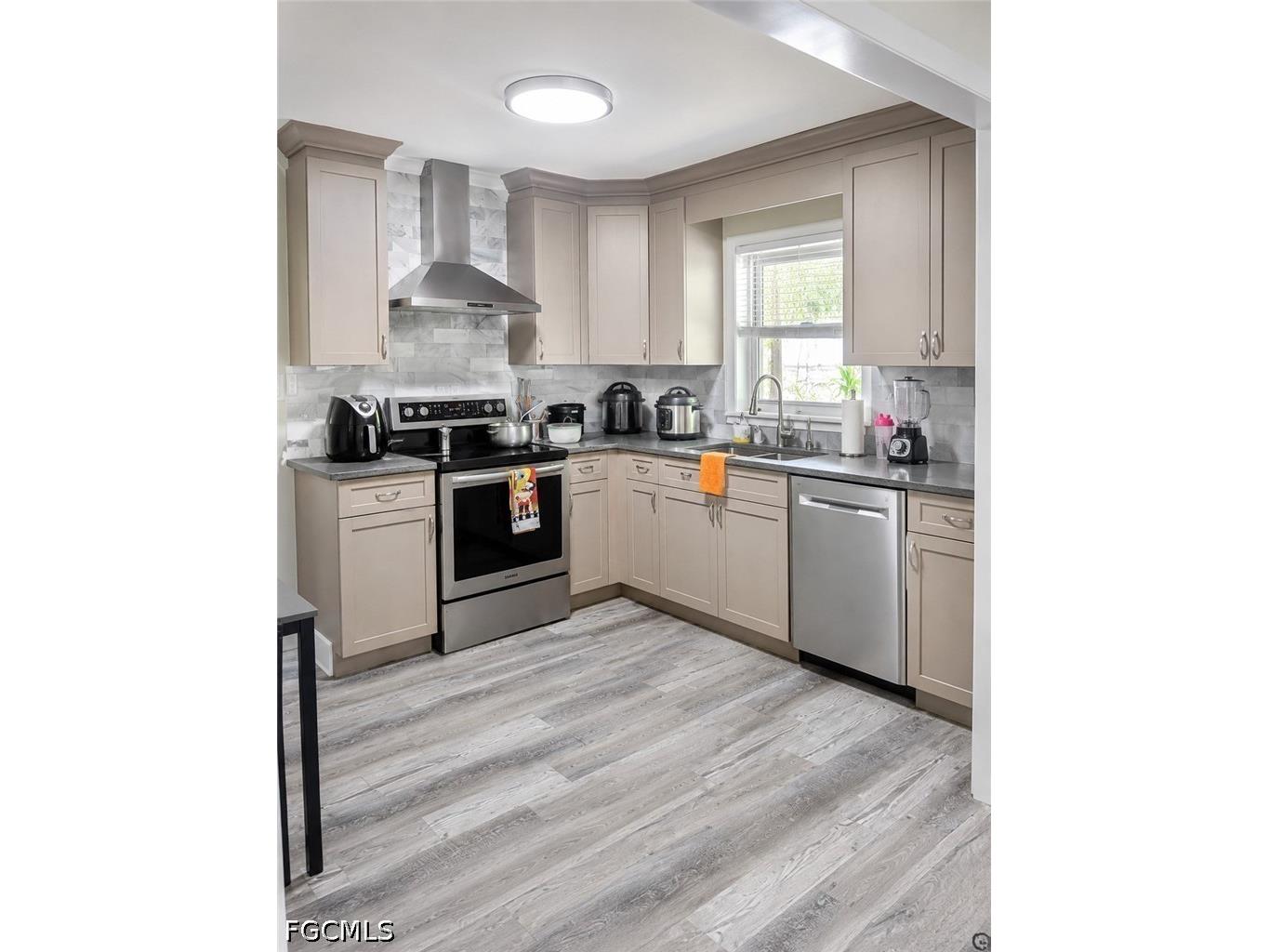 257 Evergreen Road North Fort Myers FL 33903 2026024302 image9