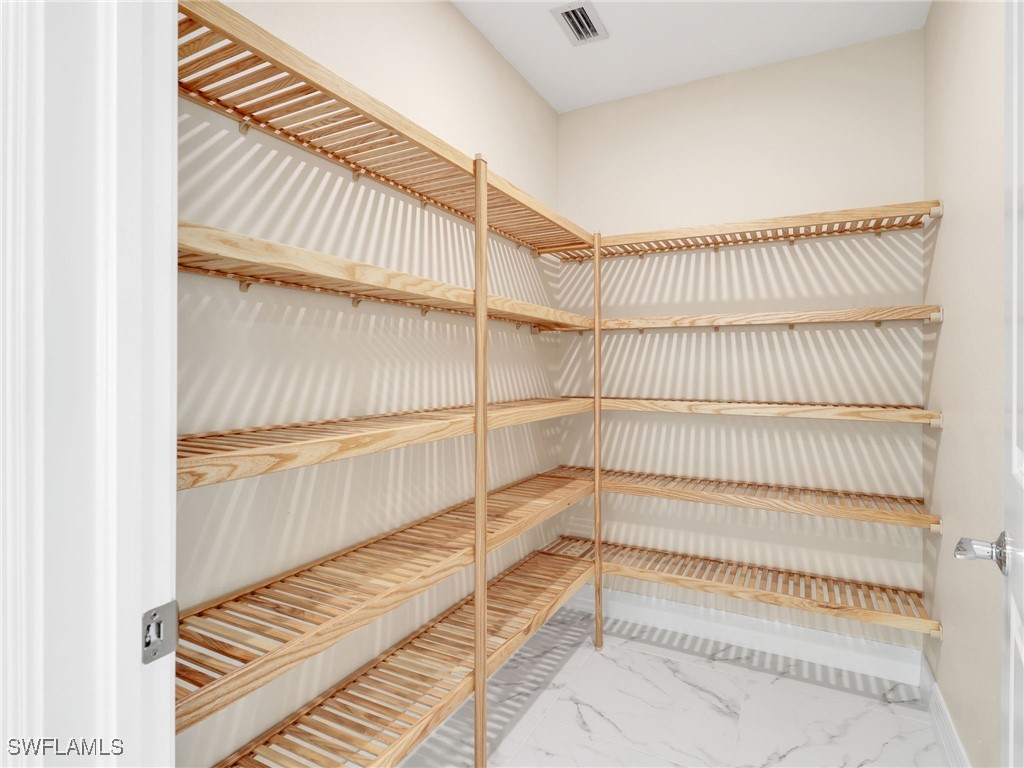 257 Indies Dr E #102 Naples FL 34114 225074568 image17