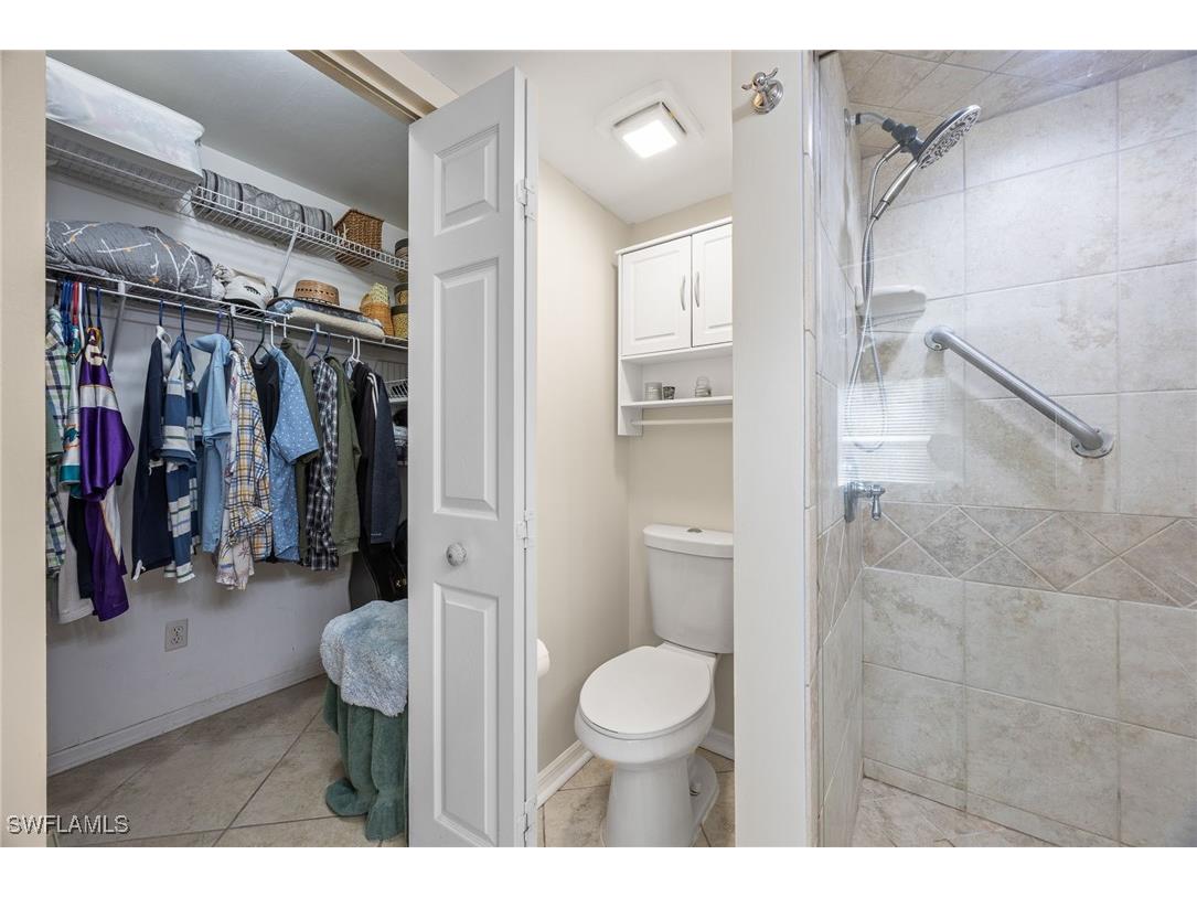 257 Robin Hood Circle #101 Naples FL 34104 225080315 image13