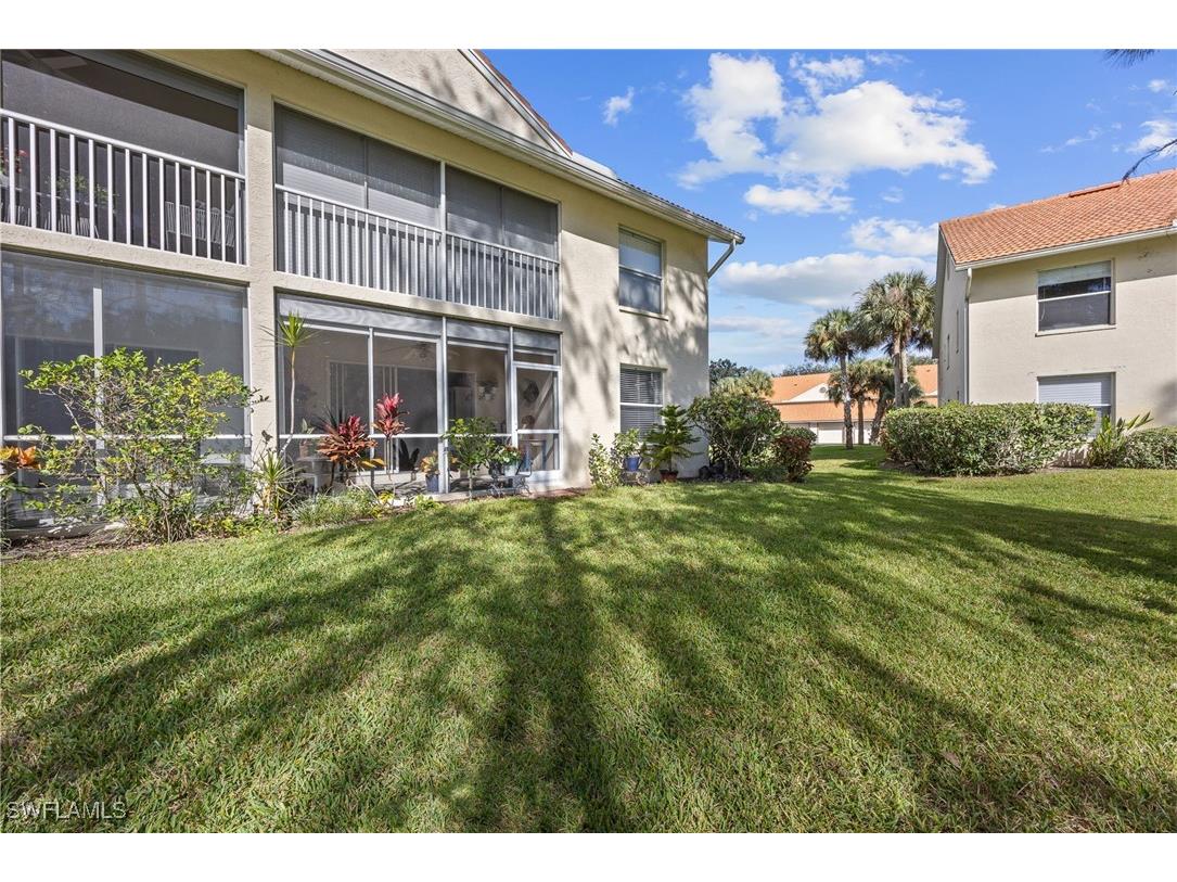 257 Robin Hood Circle #101 Naples FL 34104 225080315 image24
