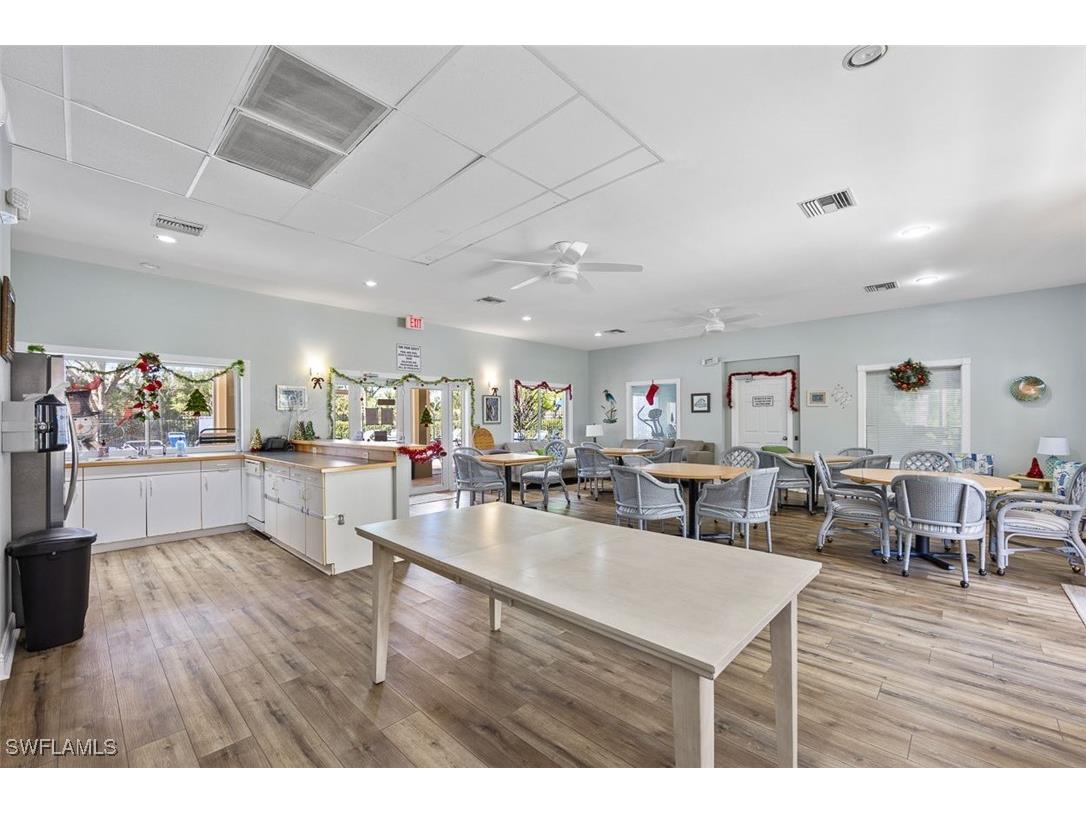 257 Robin Hood Circle #101 Naples FL 34104 225080315 image36