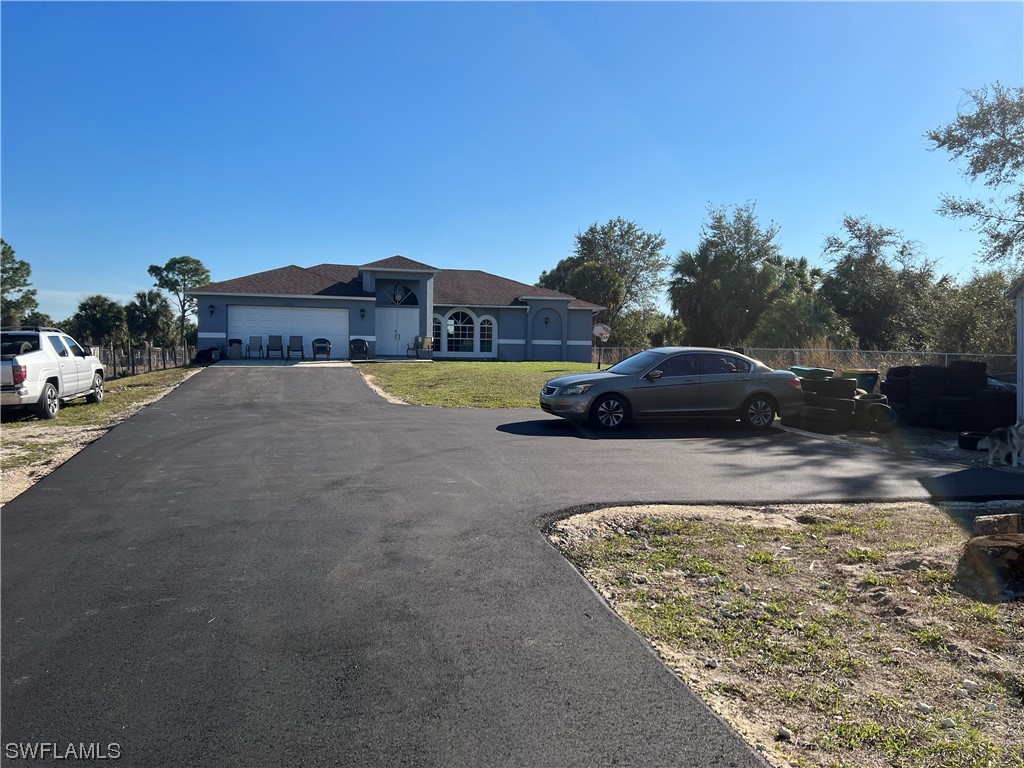 2570 6th Avenue SE Naples FL 34117 223068535 image1