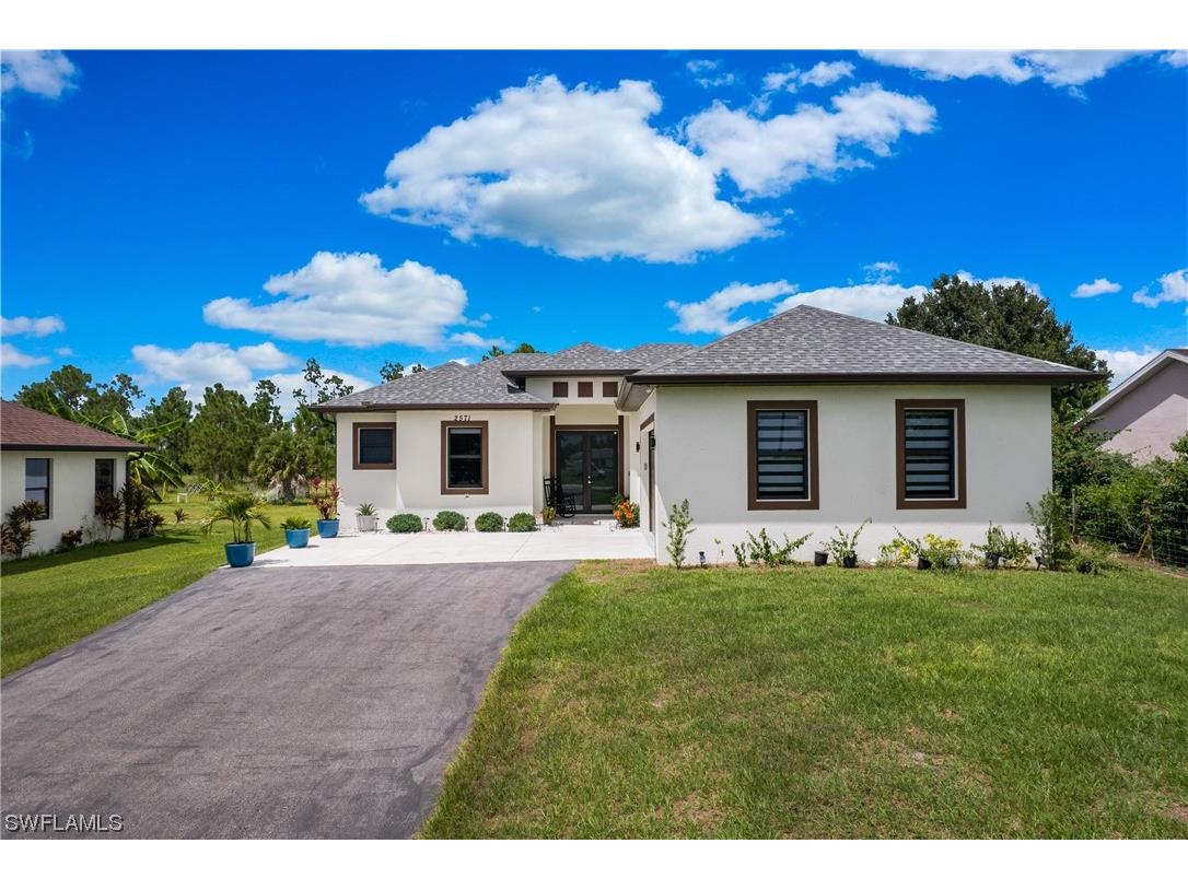 2571 41st Avenue NE Naples FL 34120 223059870 image1