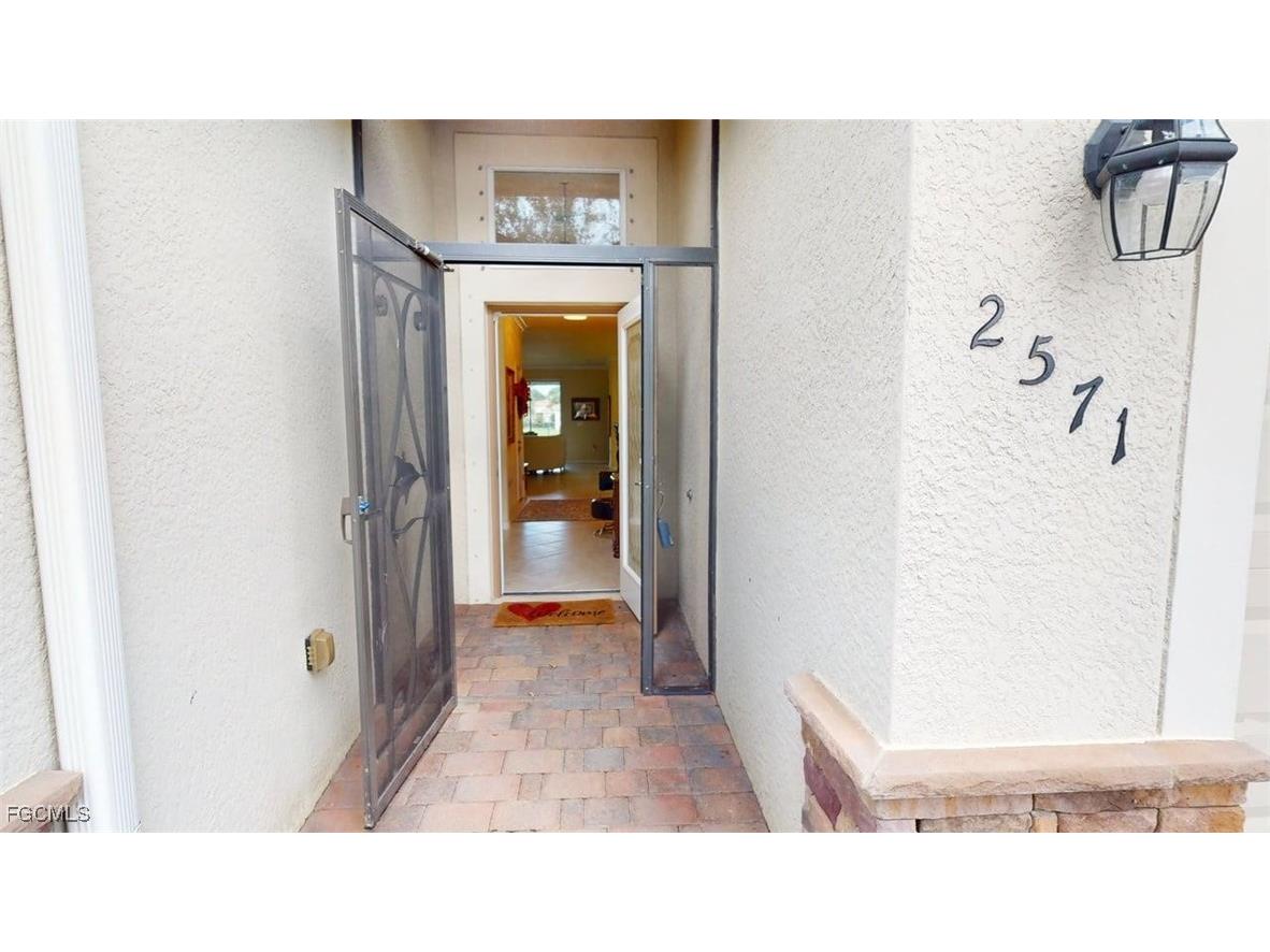 2571 Laurentina Lane Cape Coral FL 33909 2025014697 image2