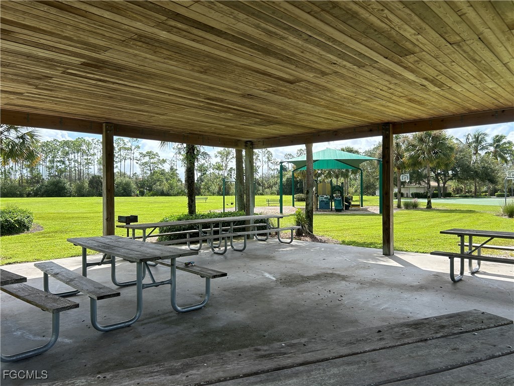 2571 Laurentina Lane Cape Coral FL 33909 2025014697 image45
