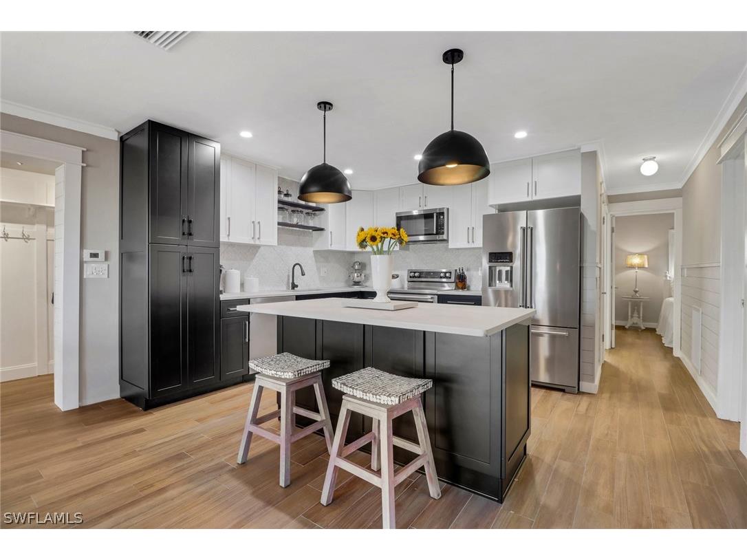 2574 Bayshore Drive Matlacha FL 33993 223008804 image1