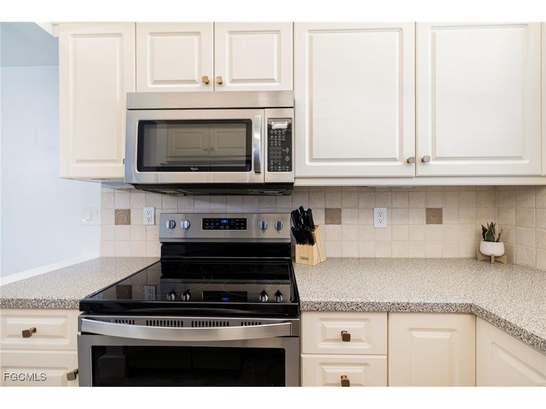 25740 Hickory Boulevard #246 Bonita Springs FL 34134 2025006329 image13