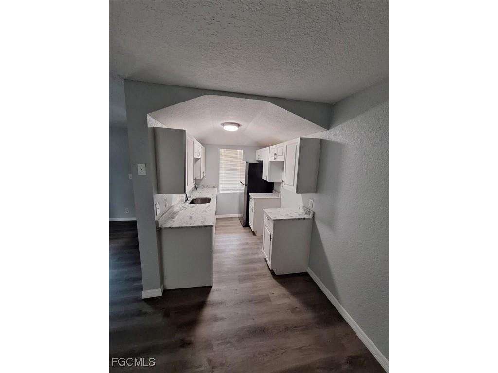 2575 2nd Street Fort Myers FL 33901 2025012846 image4