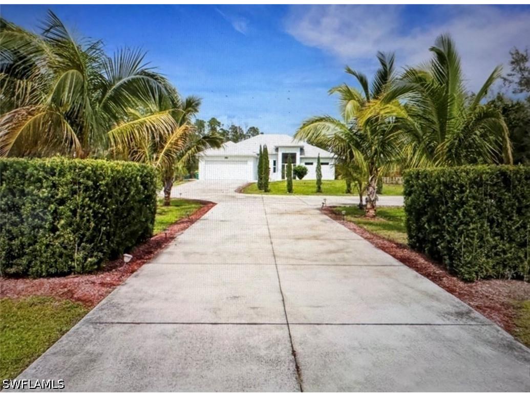 2575 31st Avenue NE Naples FL 34120 226016402 image1