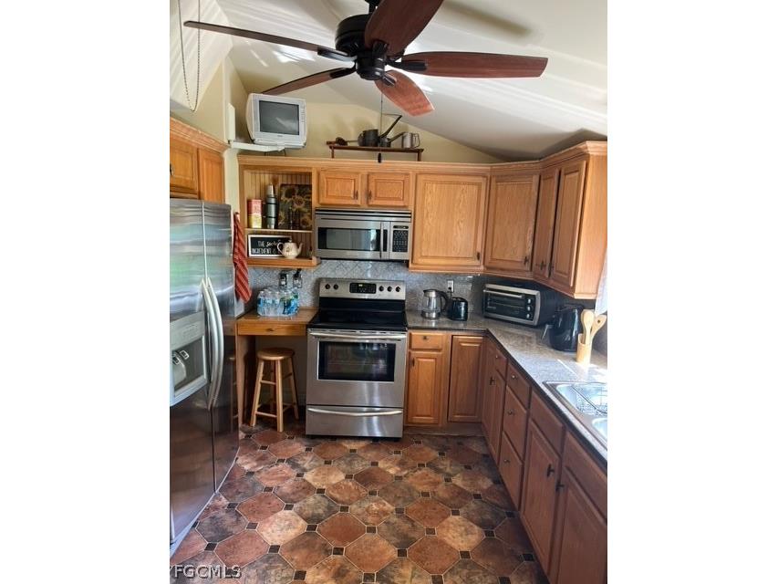 2579 2nd Street Fort Myers FL 33901 2026010521 image10