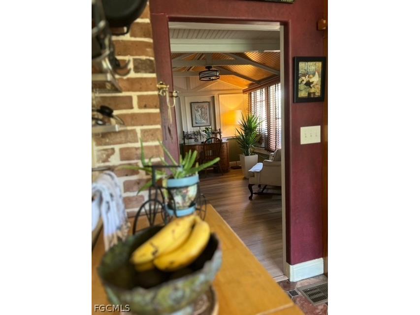 2579 2nd Street Fort Myers FL 33901 2026010521 image13