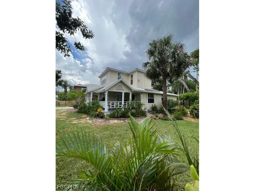 2579 2nd Street Fort Myers FL 33901 2026010521 image2