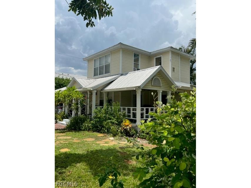 2579 2nd Street Fort Myers FL 33901 2026010521 image4