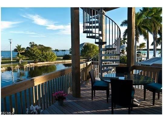 2579 Third Street Matlacha FL 33993 2026021764 image19