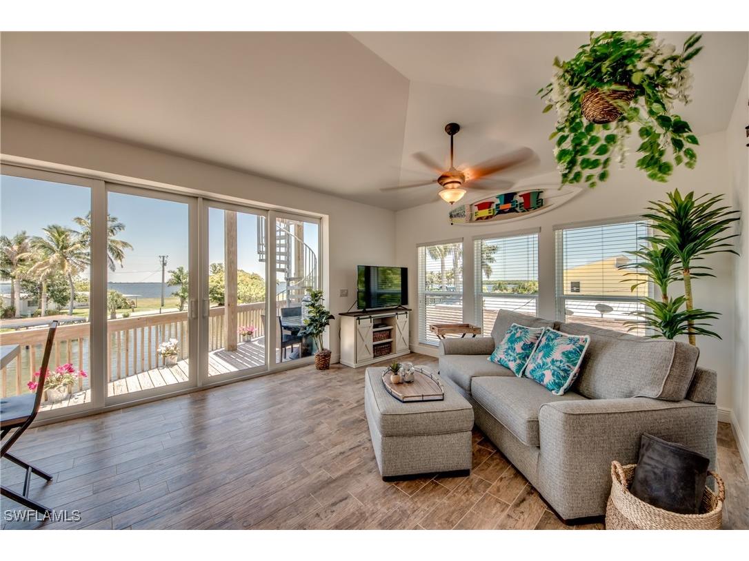 2579 Third Street Matlacha FL 33993 225045346 image16