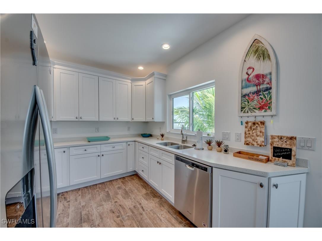 2579 Third Street Matlacha FL 33993 225045346 image23