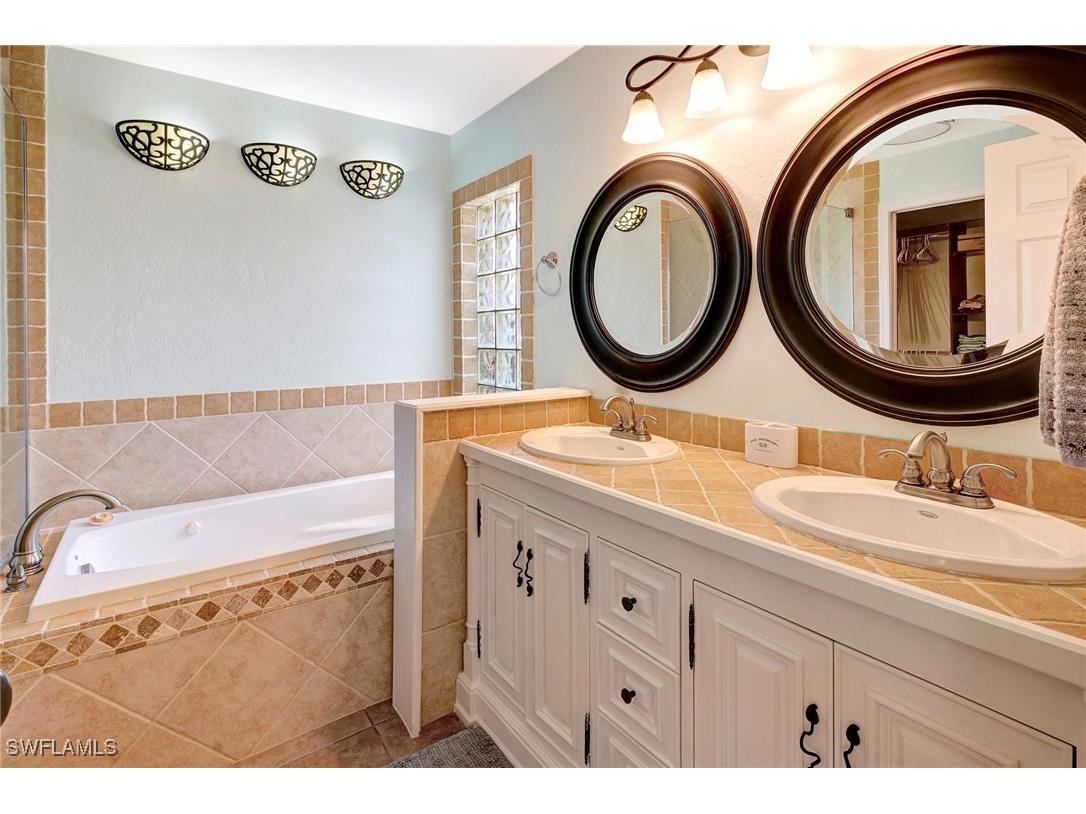 2580 SW 26th Terrace Cape Coral FL 33914 225016001 image27