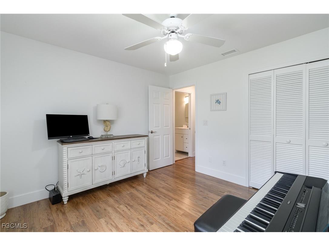2580 Valparaiso Boulevard North Fort Myers FL 33917 2025003262 image20