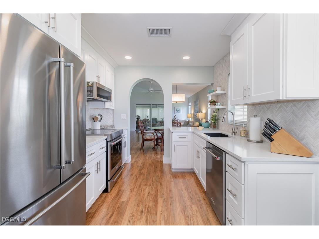 2580 Valparaiso Boulevard North Fort Myers FL 33917 2025003262 image6