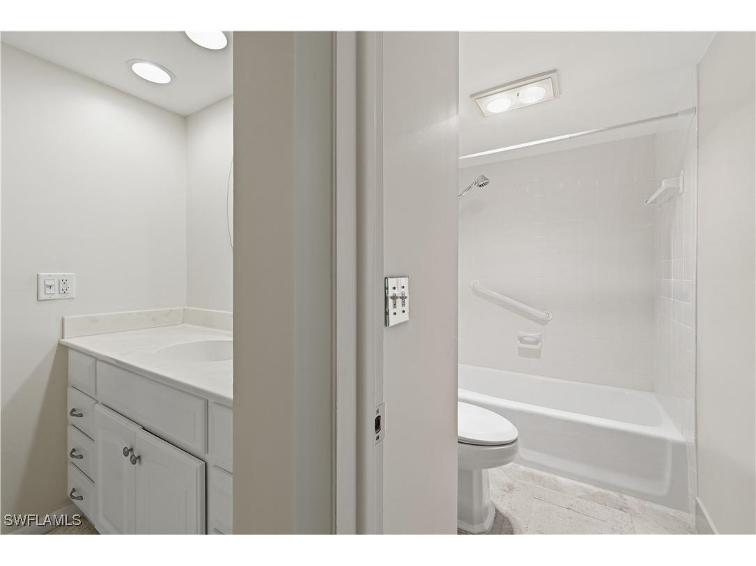 25804 Cockleshell Drive #112 Bonita Springs FL 34135 225079861 image18