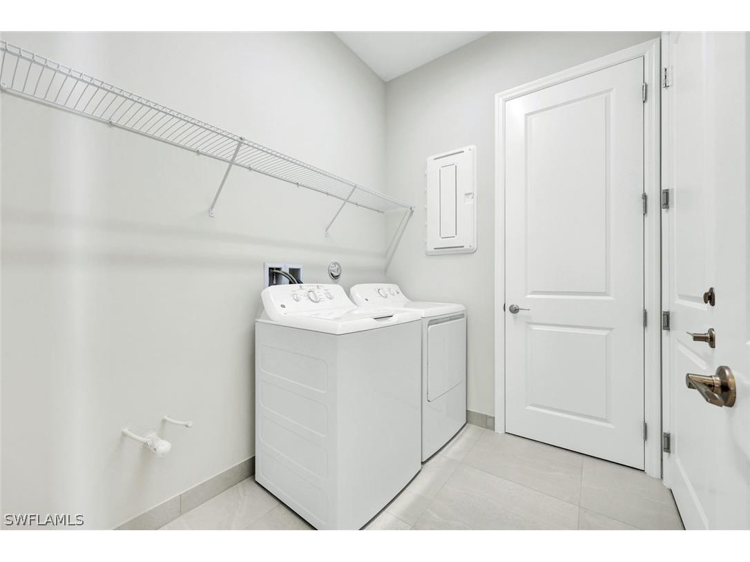 2581 Kingfisher Drive Naples FL 34112 225075154 image14