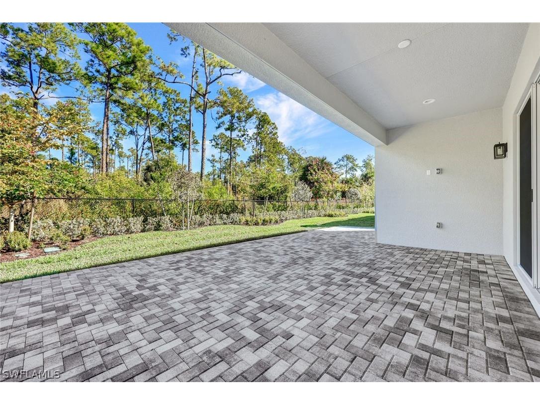 2581 Kingfisher Drive Naples FL 34112 225075154 image16