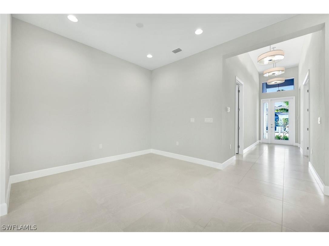 2581 Kingfisher Drive Naples FL 34112 225075154 image8