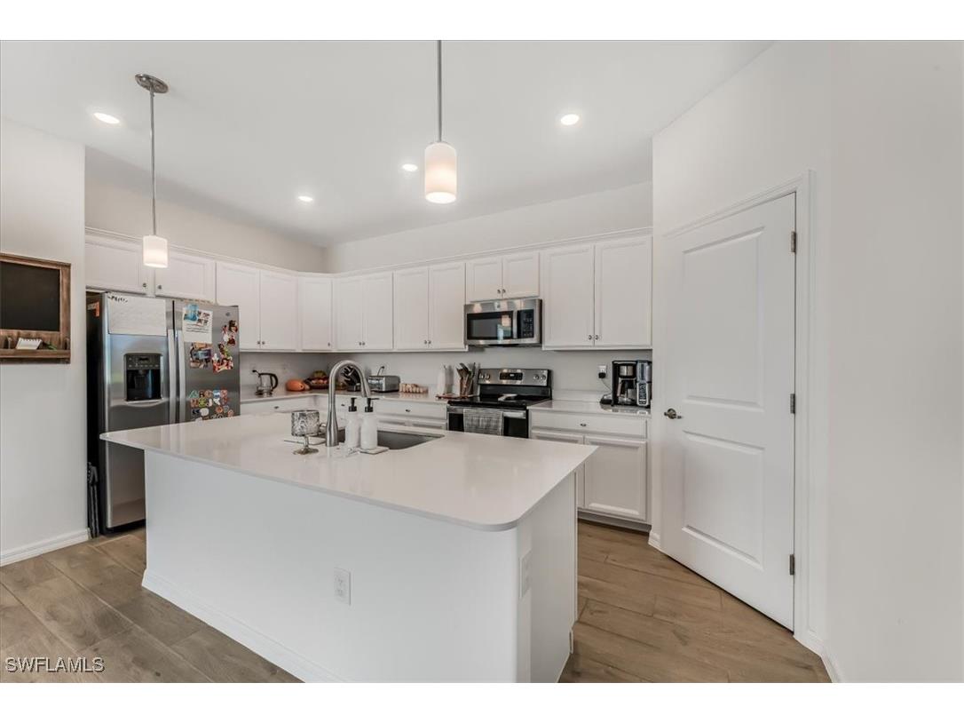 2581 Kona Way Naples FL 34120 225084320 image9