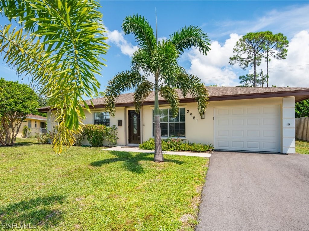 2581 Poinciana Street Naples FL 34105 223056624 image1