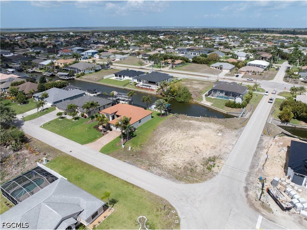 2581 SW 28th Terrace Cape Coral FL 33914 2026015936 image2