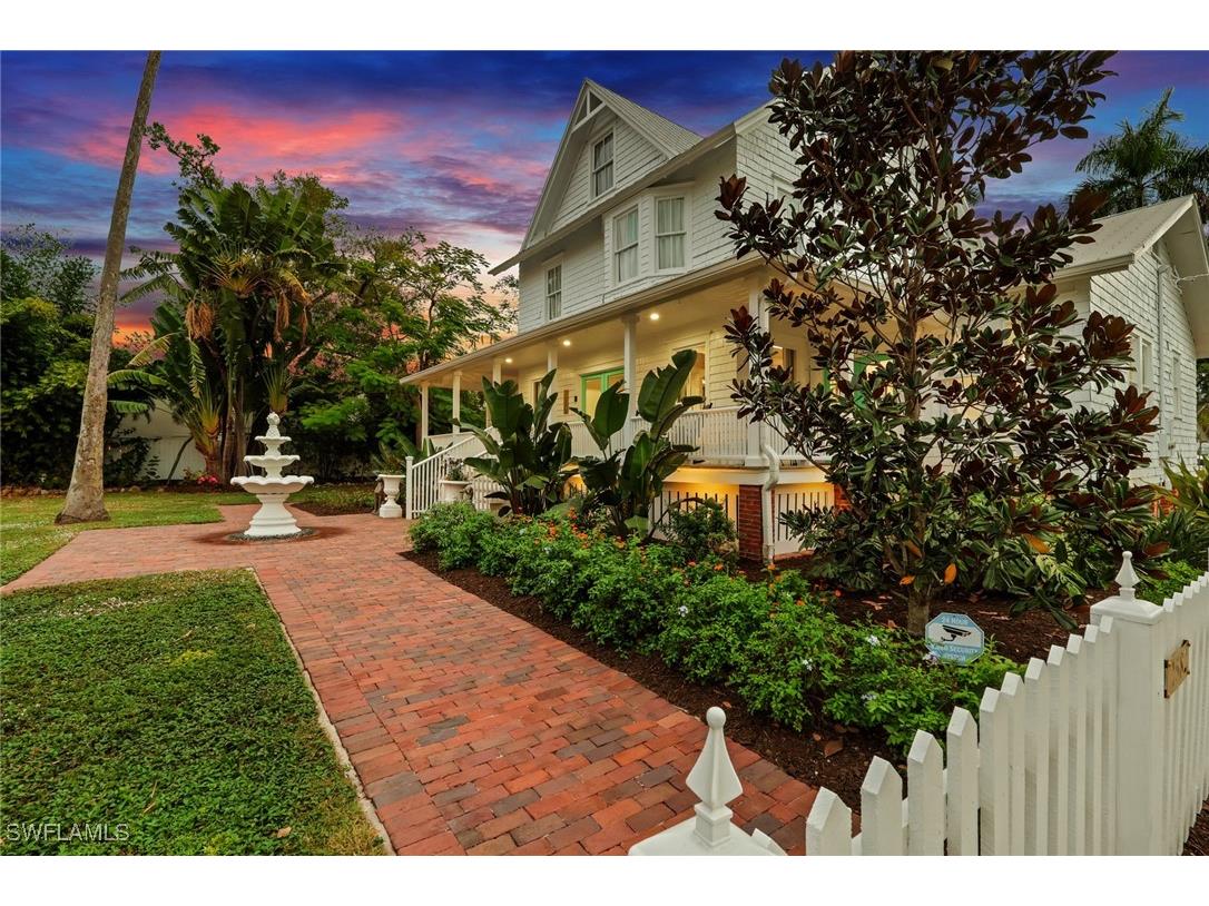 2582 First Street Fort Myers FL 33901 225082796 image1