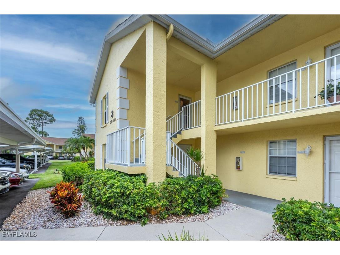 2584 Kings Lake Boulevard #3-201 Naples FL 34112 224067994 image1