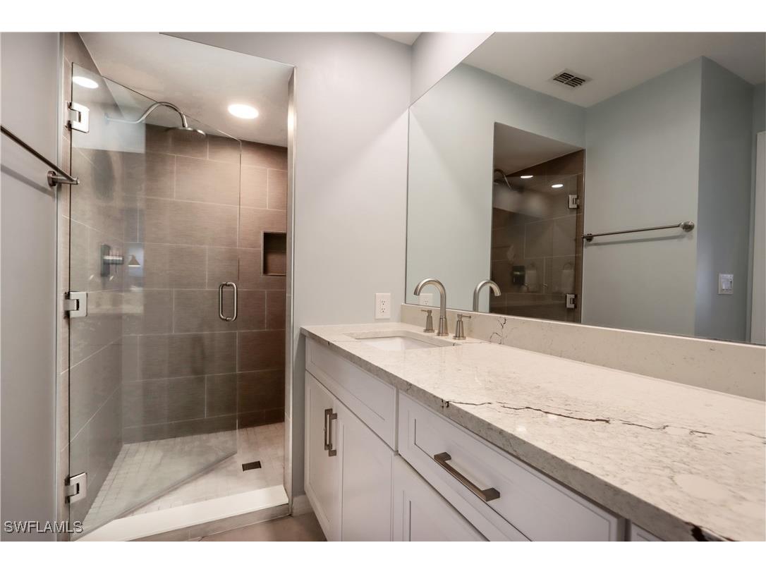 2585 Old Groves Road #L203 Naples FL 34109 225055442 image12