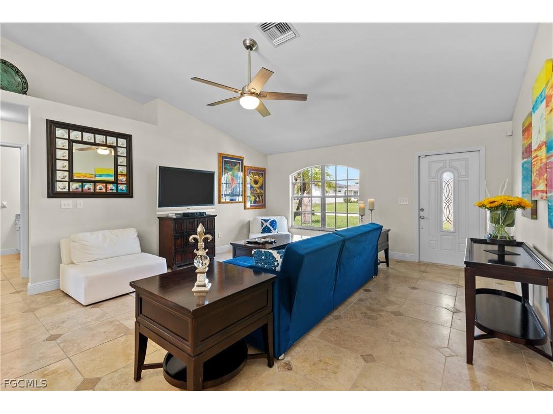 2586 SW 27th Street Cape Coral FL 33914 2026007783 image3