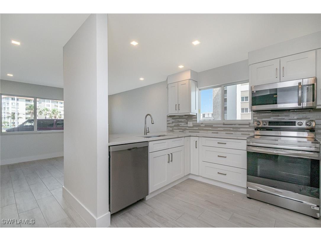 25870 Hickory Boulevard #101 Bonita Springs FL 34134 225074433 image7