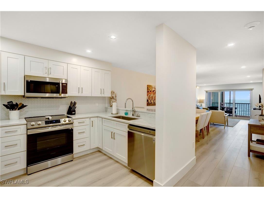 25870 Hickory Boulevard #203 Bonita Springs FL 34134 224065006 image1