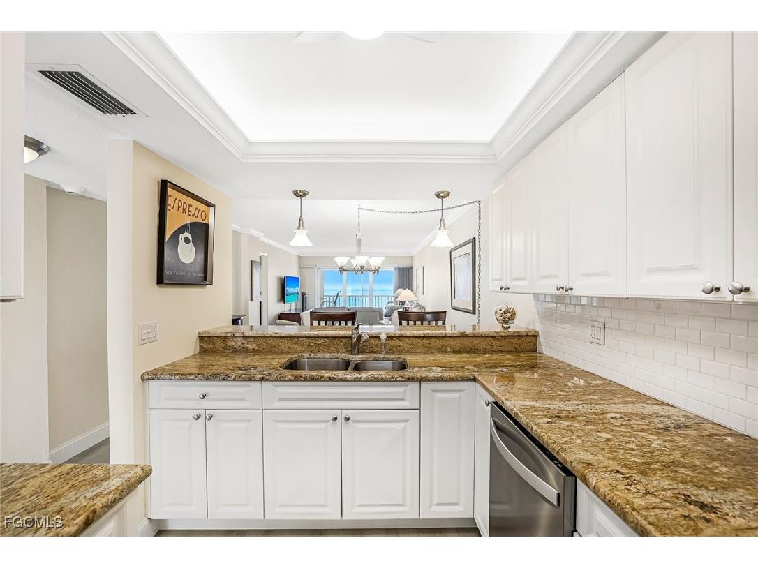 25870 Hickory Boulevard #704 Bonita Springs FL 34134 2026000076 image12