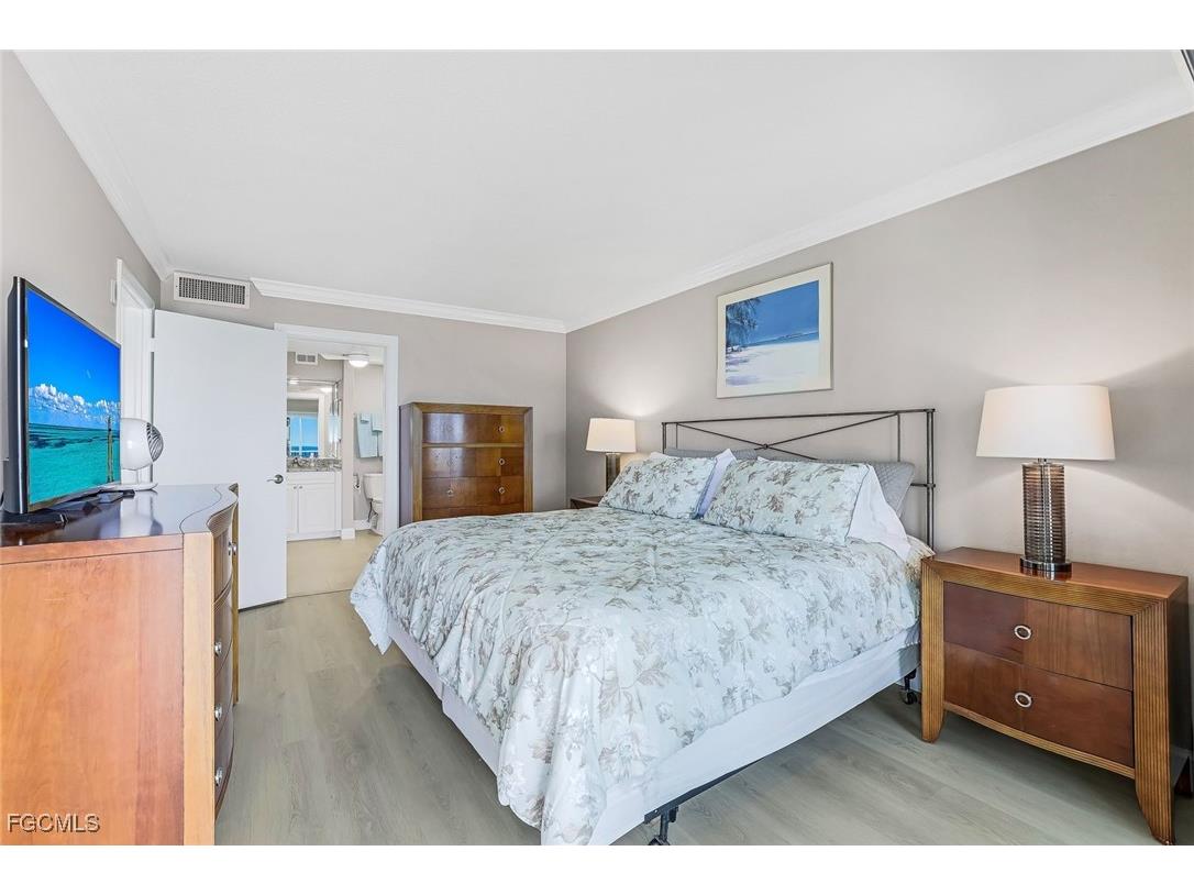 25870 Hickory Boulevard #704 Bonita Springs FL 34134 2026000076 image13